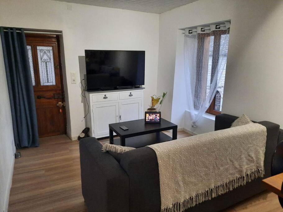 Logement 圣埃尼米 外观 照片